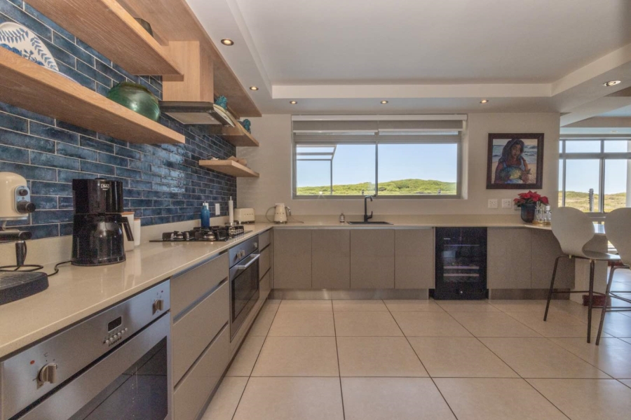 4 Bedroom Property for Sale in Sunset Beach Western Cape